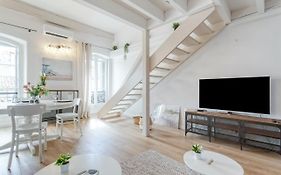 Splendid 2-Bedroom Apartment Close To The Opera